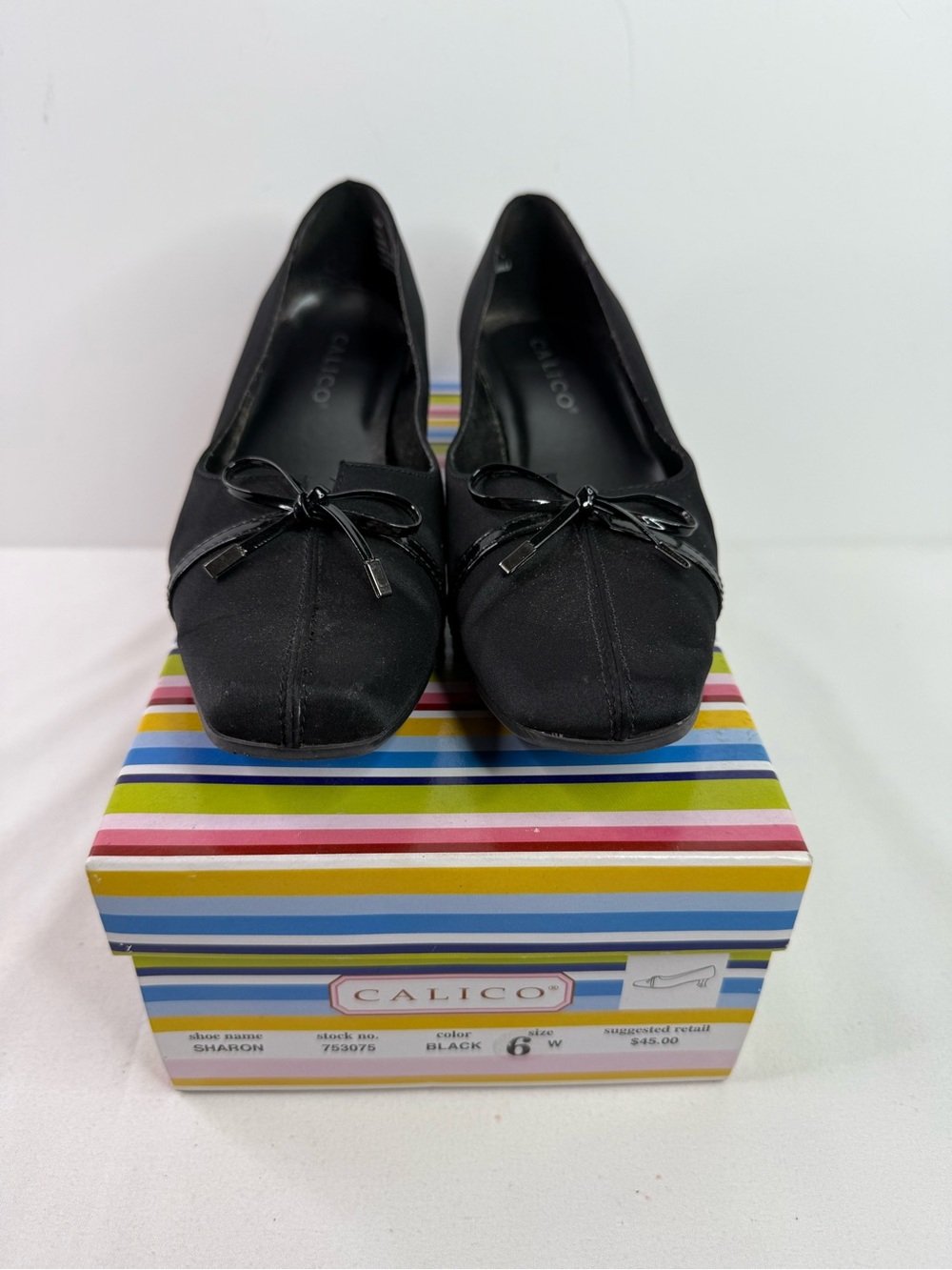 Calico ‘Sharon’ Black Bow-Accent Low Patent Heels Size 6.5